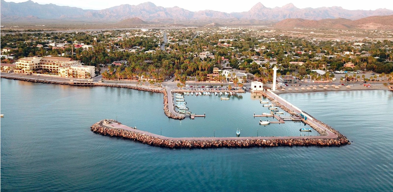 La Dársena de Loreto es de los Loretanos